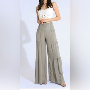 HAPPILY GREY Chic Wide-Leg Green  Pants for Women SIZE S